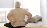 中老年人怎么选床垫，东宝床垫呵护您的腰椎健康