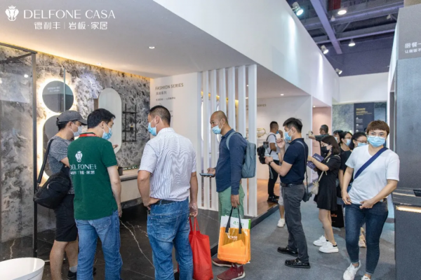 德利丰演绎高定秀场，闪耀广州建博会