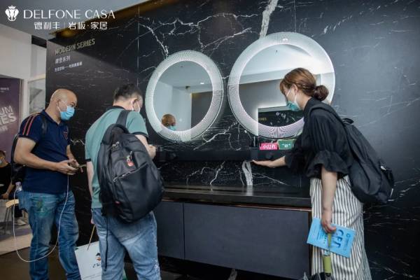 德利丰演绎高定秀场，闪耀广州建博会