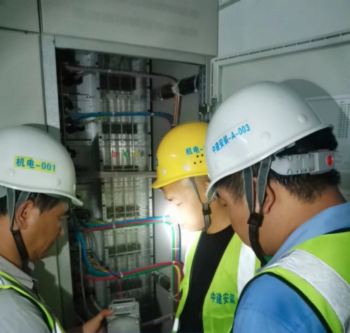 奋斗迎国庆|中建安装南方公司参建的佛山珑裕商业中心项目顺利完成通电调试